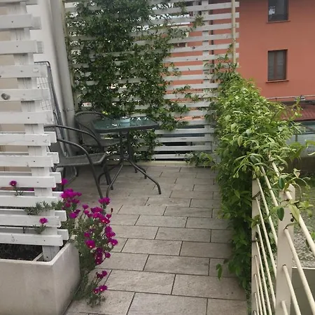 Apartment Antonella Gardalake 2 *
